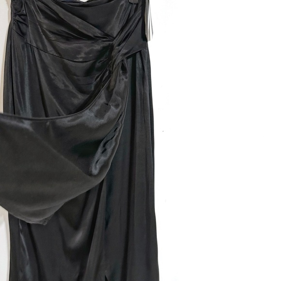 Piombo Silky Satin Faux Wrap Midi Skirt Ruching Front Slit In Black Sz 8 NWT - Picture 6 of 8
